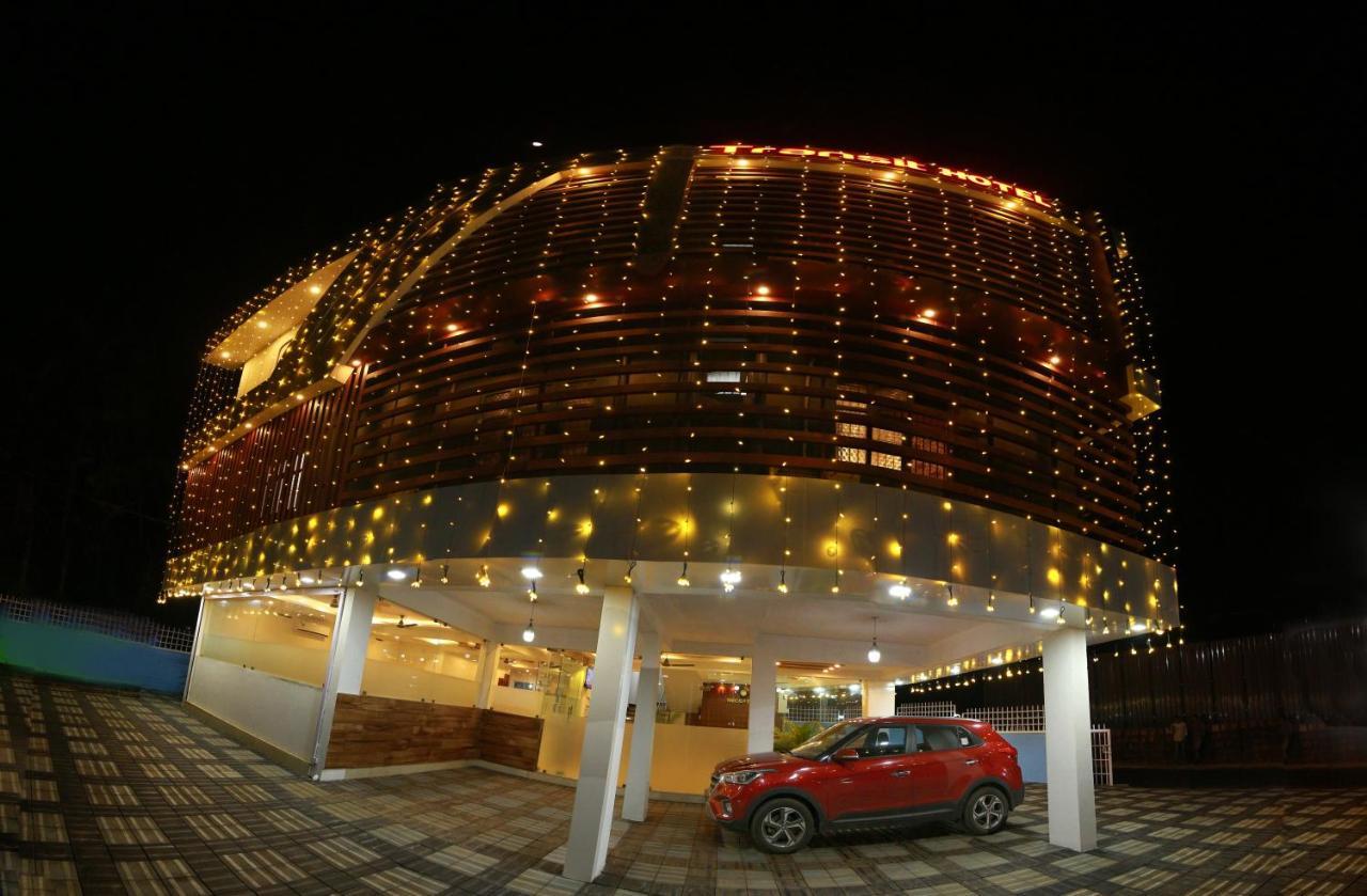 Gateway Airport Hotel 坎努尔 外观 照片