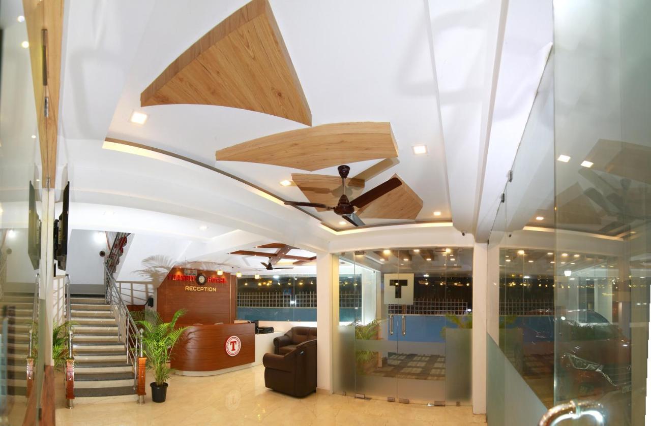 Gateway Airport Hotel 坎努尔 外观 照片