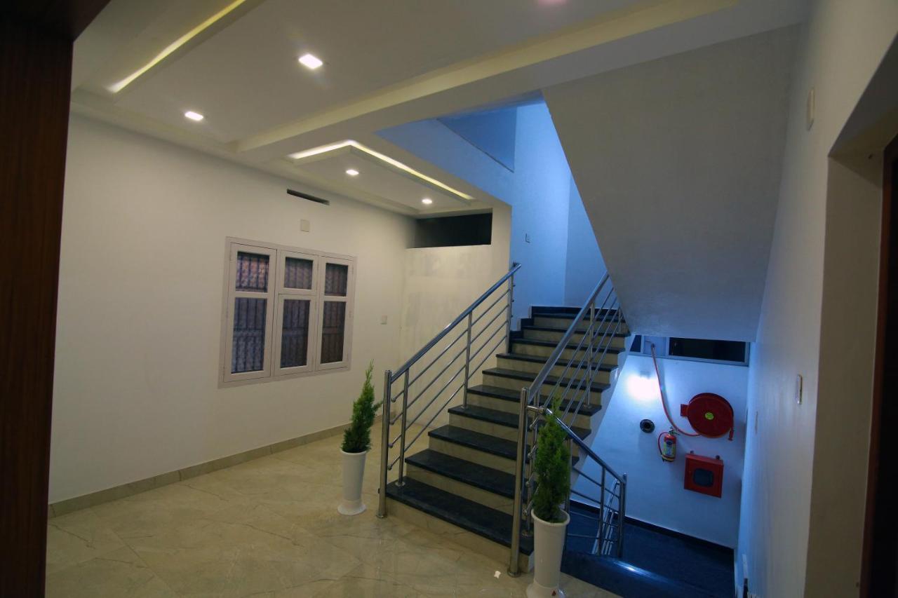 Gateway Airport Hotel 坎努尔 外观 照片