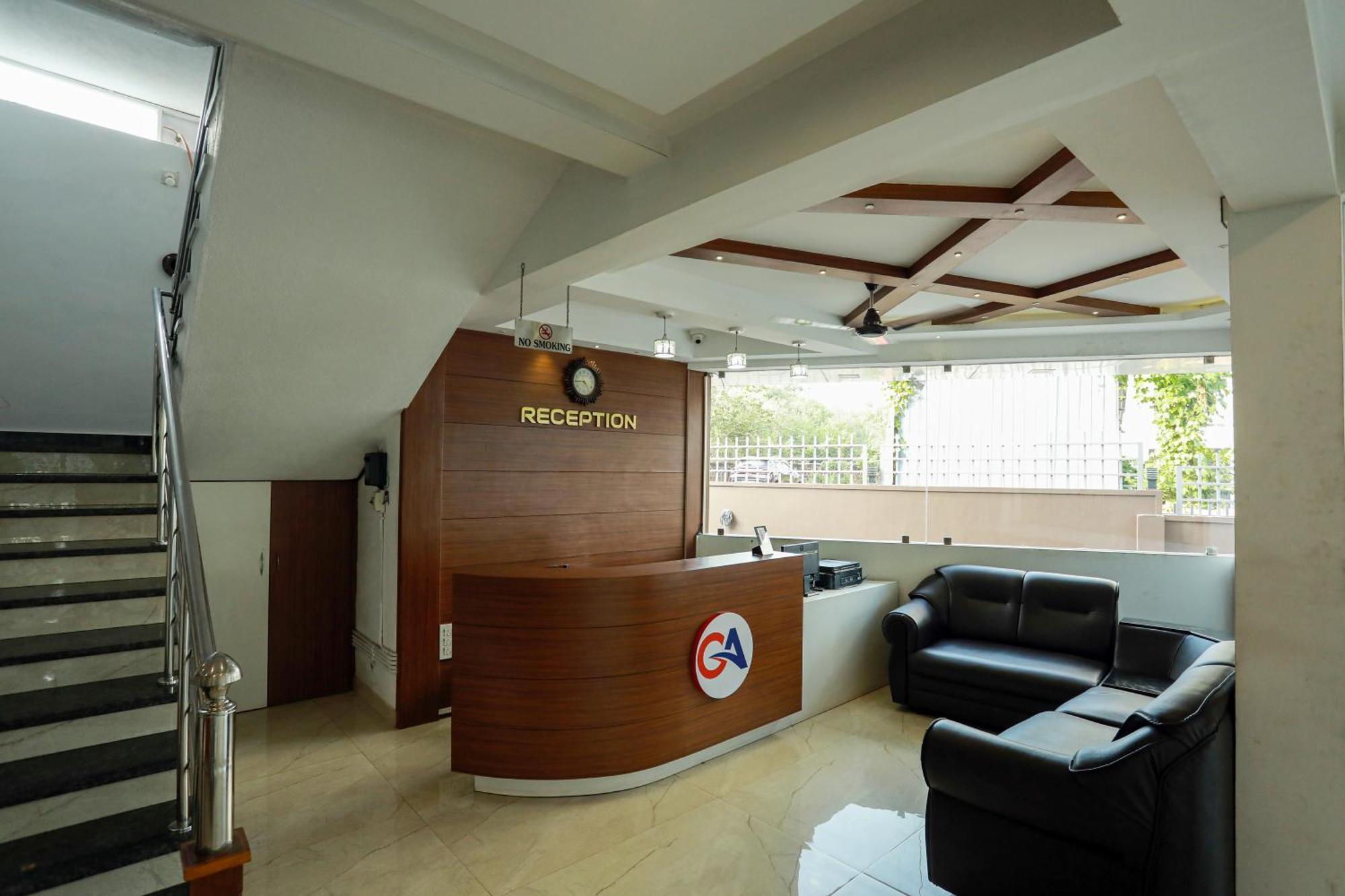 Gateway Airport Hotel 坎努尔 外观 照片