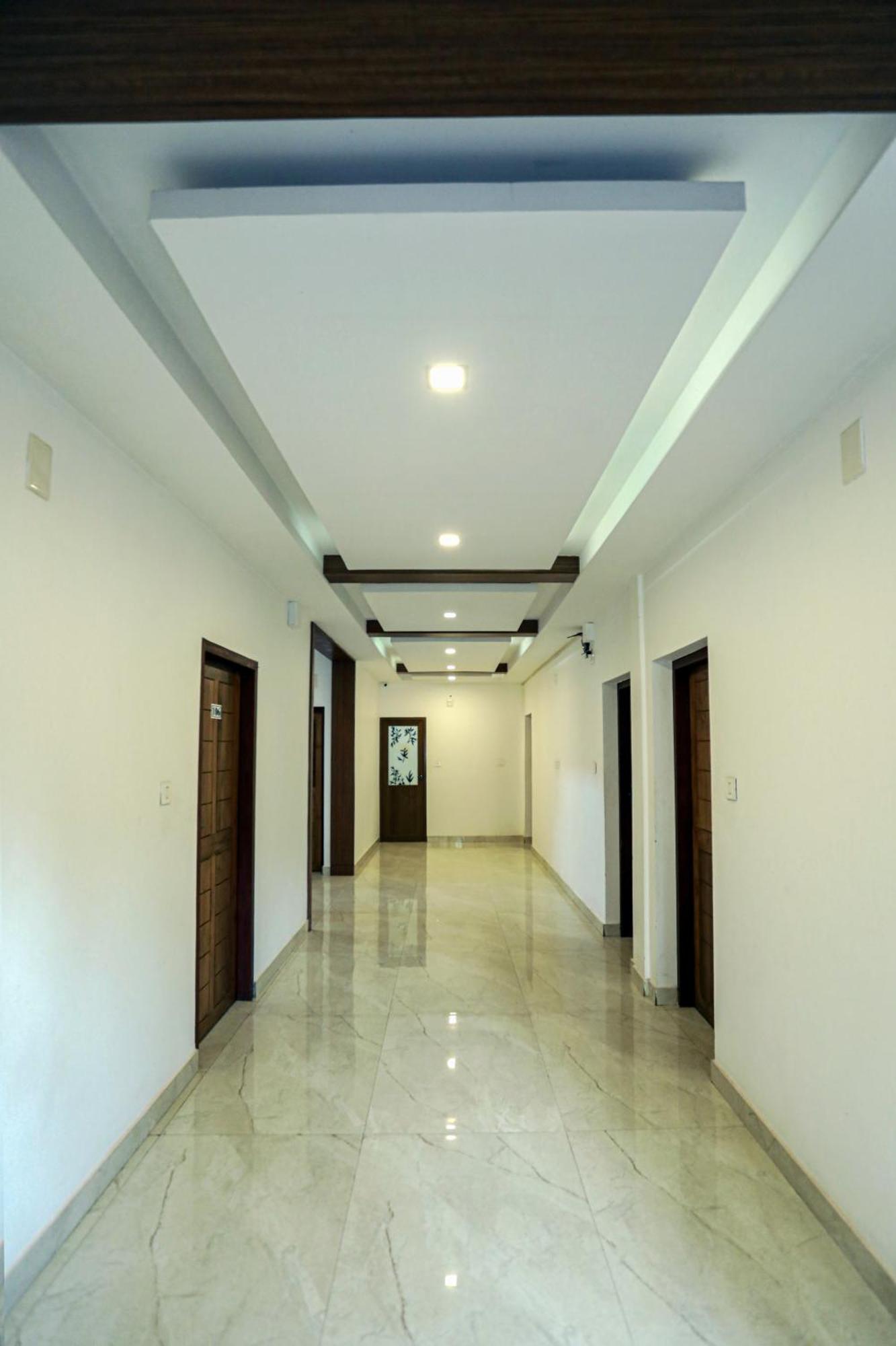 Gateway Airport Hotel 坎努尔 外观 照片